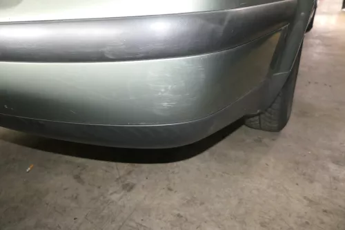 VW Passat 3BG 3B3 Limousine Stoßstange hinten Heckstoßstange grün LA6W (111410)