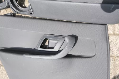 VW Polo Kombi ab Bj.2000 Türverkleidung Verkleidung Tür vorne links hinten (111437)