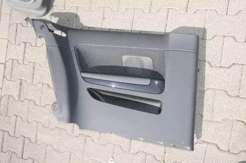 Audi A3 8P Seitenverkleidung Seite Verkleidung hinten links schwarz 2/3-Türer