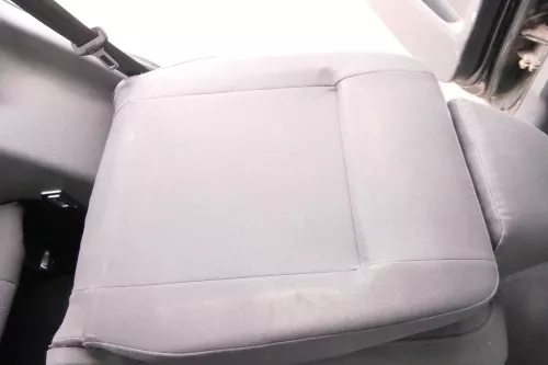 VW Touran Sitz hinten links anthrazit (hinterm Fahrersitz) Rücksitz - 111881 (111881)