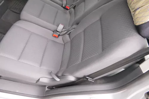 VW Touran Sitz hinten links anthrazit (hinterm Fahrersitz) Rücksitz - 111899 (111899)