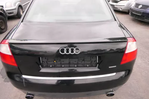 Audi A4 B6 8E Limousine Limo Heckklappe Klappe hinten schwarz LY9B Spoiler