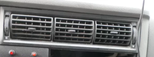 VW T4 Lüftungsdüse Düse Lüftung vorne in der Mitte 7D1819703A (112735)