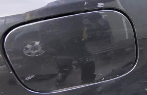 Audi A4 8E B6 Tankdeckel Tankklappe Tank Deckel Klappe schwarz LZ9W