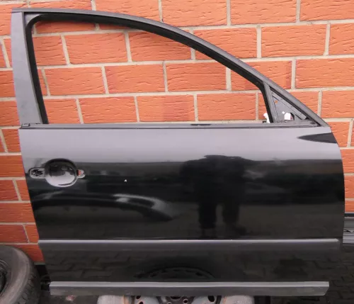 VW Passat 3B 3BG Kombi + Limo Tür vorne rechts Beifahrertür schwarz L041 (113763)