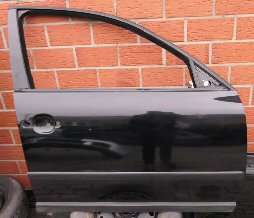 VW Passat 3B 3BG Kombi + Limo Tür vorne rechts Beifahrertür schwarz L041