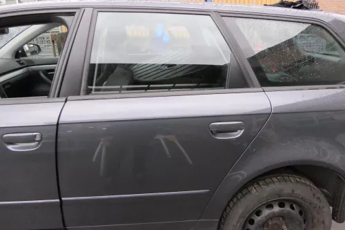 Audi A4 B7 8E Tür hinten links grau LX7Z Kombi mit Scheibe und Rahmen