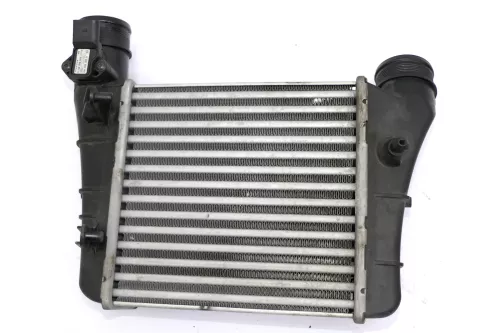 Audi A6 4B A4 8E Ladeluftkühler Ladeluft Kühler 8E0145805AA (115300)