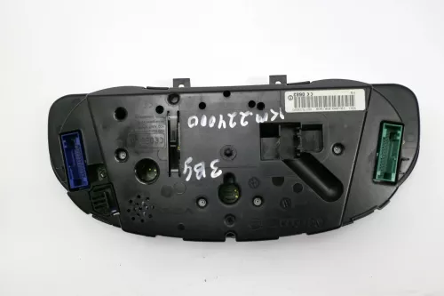 VW Passat 3BG Tacho Tachometer Kombiinstrument 224.000km 3B0920829A Diesel TDI (115336)