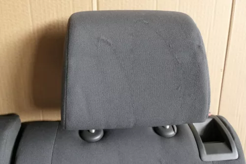 VW Golf 5 V Sitz Sitze hinten Rückbank Rücksitzbank 3 Punkt Gurt Lehne dunkel (116358)