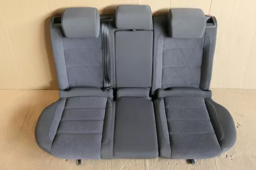 Golf 5 V 6 Variant Sitz Sitze hinten Rücksitzbank 3 Punkt Gurt -OHNE Kopfstützen
