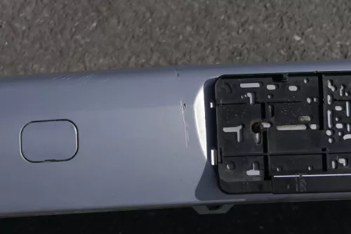 VW Polo 6N Stoßstange vorne Oberteil der 2-geteilte Fronttoßstange silber LB7Z 3 (116607)