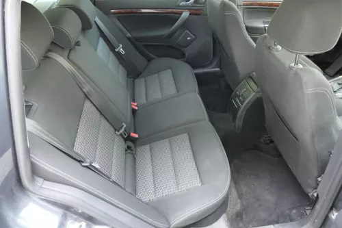 Skoda Octavia 1Z Sitz Sitze hinten Rückbank Rücksitzbank Lehne Sportsitz Schalen