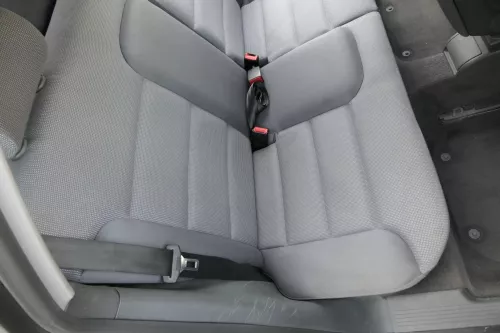 Audi A3 8L Sitz Sitze hinten Rückbank Rücksitzbank Sitzfläche mit 2 Kopfstützen (117107)