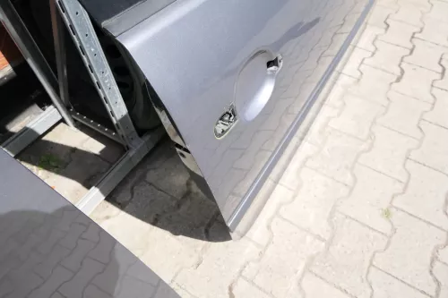 VW Golf 5 V 1K Tür vorne rechts Beifahrertür 2/3Türer grau LA7T ohneAnbauteile (117177)