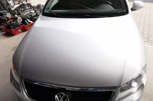 VW Passat 3C Motorhaube Klappe vorne vorn Haube silber LA7W reflexsilber