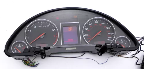 Audi A4 8E B6 Tacho Tachometer Kombiinstrument 8E0920950G 245.000 MPH Benziner (118799)