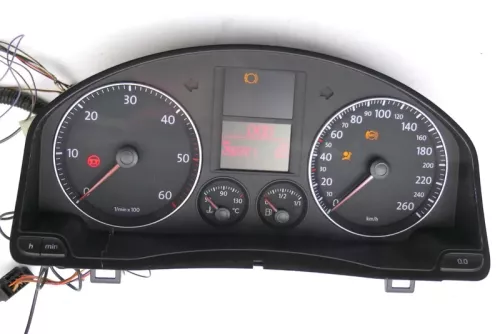 VW Golf 5 1K 5M Plus Tacho Kombiinstrument 1K0920850F /L 1.9 TDI 282.000 km