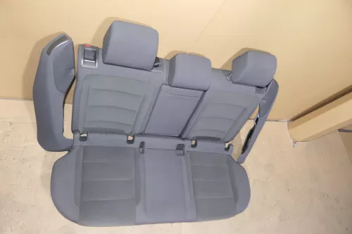 VW Golf 5 V Sitz Sitze hinten Rückbank Rücksitzbank Sitzfläche Lehne mit Kopfstü (119258)