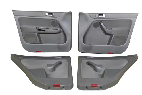 VW Golf Plus 5M 4x Türverkleidung Verkleidung Tür vorne hinten links re schwarz