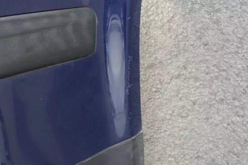 VW Passat 3B Stoßstange vorne Frontstoßstange Stoßfänger vorne blau LA5E (120742)