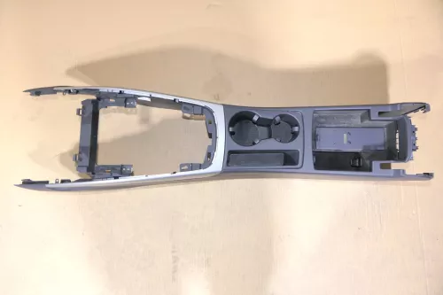Audi A4 8K B8 Mitteltunnel hinten Verkleidung um Handbremse titanschwarz schwarz (120772)