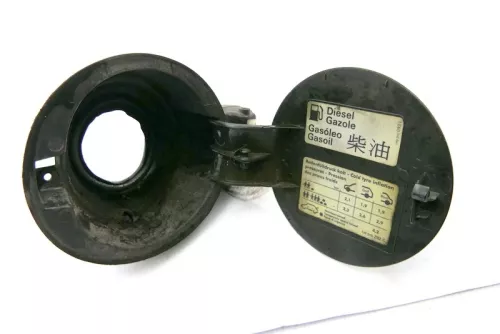 VW Golf 4 Limousine Tankdeckel Deckel Tank Tankverschluß Grau Anthrazit LC7V (121201)