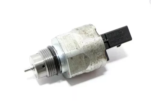 VW Passat 3C Einspritzleiste Druckregelventil 1.6 TDI 03L130764A Raildruck CAYB (122289)