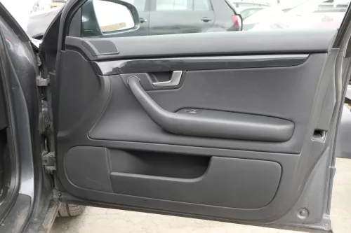 4x Audi A4 8E B6 Türverkleidung Verkleidung Tür vorne +hinten links schwarz soul (122711)
