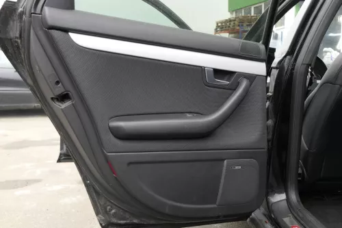 4x Audi A4 8E B7 Türverkleidung Verkleidung Tür vorne + hinten Bose S-line (122779)