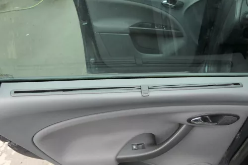 Seat Altea 5P XL Türverkleidung Verkleidung Tür vorne +hinten links Sonnenrollo (122810)