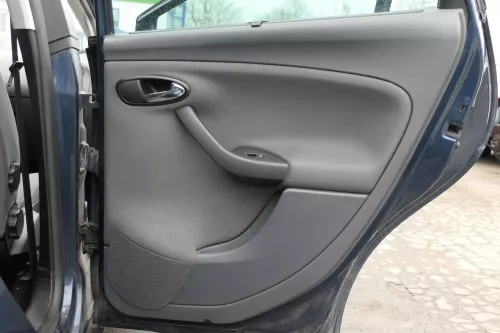 Seat Altea 5P XL Türverkleidung Verkleidung Tür vorne +hinten links Sonnenrollo (122810)