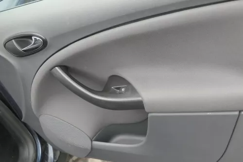 Seat Altea 5P XL Türverkleidung Verkleidung Tür vorne +hinten links Sonnenrollo (122810)