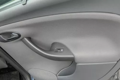 Seat Altea 5P XL Türverkleidung Verkleidung Tür vorne +hinten links Sonnenrollo (122810)