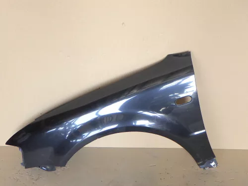 VW Passat 3B Kotflügel vorne links schwarz LC9Z metallic 99,99 (123147)
