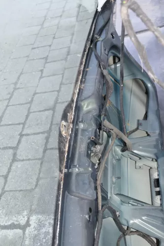 VW Passat 3B Kombi Variant Heckklappe Klappe hinten mit Scheibe grün LC6N (123226)