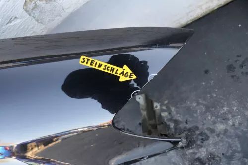 VW Touran 1T Kotflügel vorne rechts schwarz LC9X 1T0821022B ca.2007-2010 (123336)