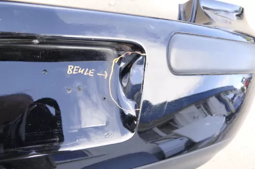 VW Golf 4 Limousine Stoßstange hinten Heckstoßstange Stoßfänger schwarz L041 yy (123606)