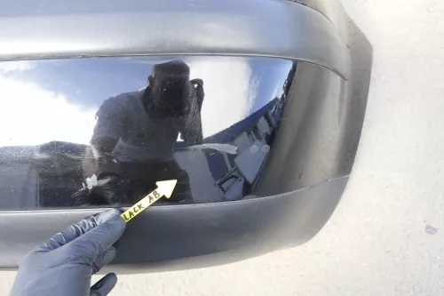 VW Golf 4 Limousine Stoßstange hinten Heckstoßstange Stoßfänger schwarz L041 yy (123606)