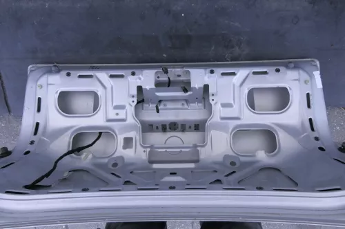 VW Passat 3B Limousine Heckklappe Klappe hinten Kofferraumklappe silber LB7Z (123649)
