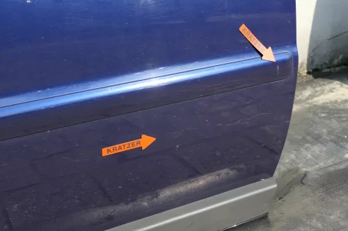 VW Passat 3B 3BG Kombi Limo Tür vorne rechts Beifahrertür blau LB5N ohneAnbautei (123812)