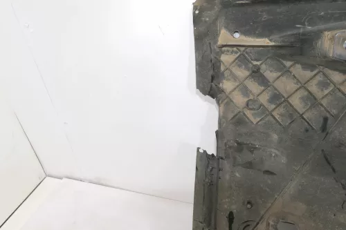 VW Golf A3 Unterbodenverkleidung Verkleidung links unten Abdeckung 1K0825211E Bi (123888)
