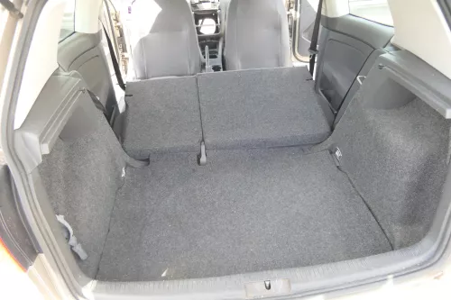 VW Golf 5 +6 Teppich Kofferraumteppich Kofferraum hinten 1K6863463G 5K6863463A (123914)