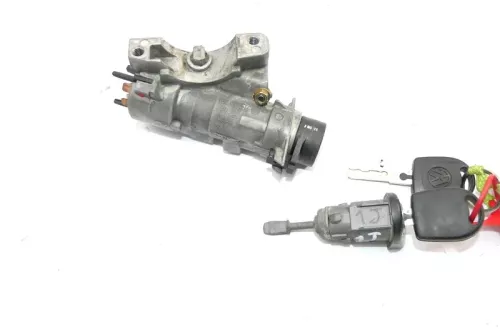 VW Golf 4 Bora Zündschloß + 1x Türschloß links mit 2 x Schlüssel