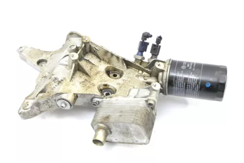 VW Polo Golf Ölkühler Halter 06J903143AH BZB Halter Lichtmaschine (125662)