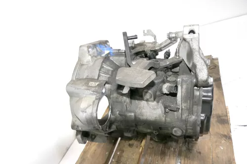 VW Touran 1T3 Getriebe LUB 1.6TDI 5-Gang Schaltgetriebe ca. 140.000km Start Stop