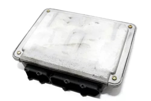 Audi A3 8L Steuergerät 1,9 TDI 66kw 90PS ALH Motor 038906018AK (125869)