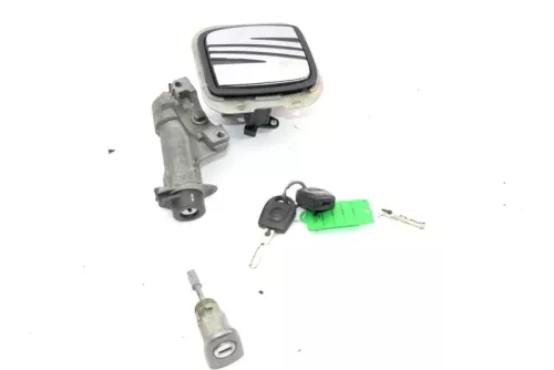 Seat Leon 1M Schloßsystem Türschloß mit 2x Schlüssel Schloß Zündschloß Tür