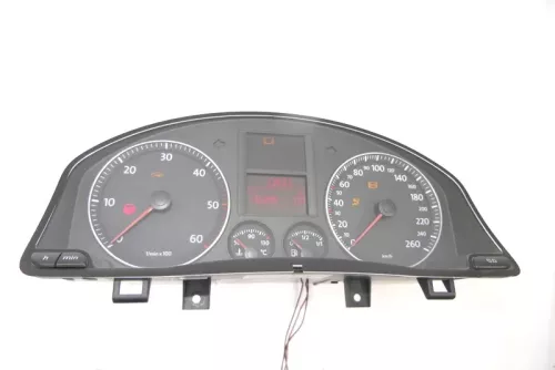 VW Golf 5 1K 5M Plus Tacho Kombiinstrument 1K0920850F /L 1.9 TDI 136.000 km