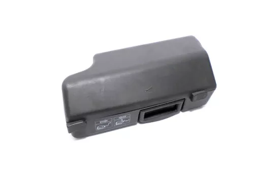 Audi A6 4B Bordwerkzeug Pannenset Wagenheber Abschleppöse Schlüssel (127648)
